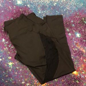 BLACK YOGA PANYS WITH MESH FRONT DETAIL SIZE SMALL NEW